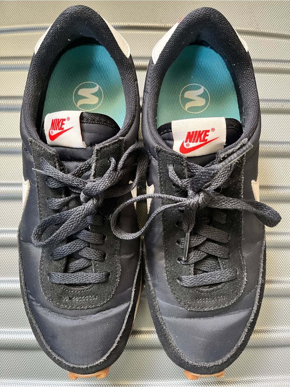 Nike Daybreak Women’s Black and White Low-Top Sneakers